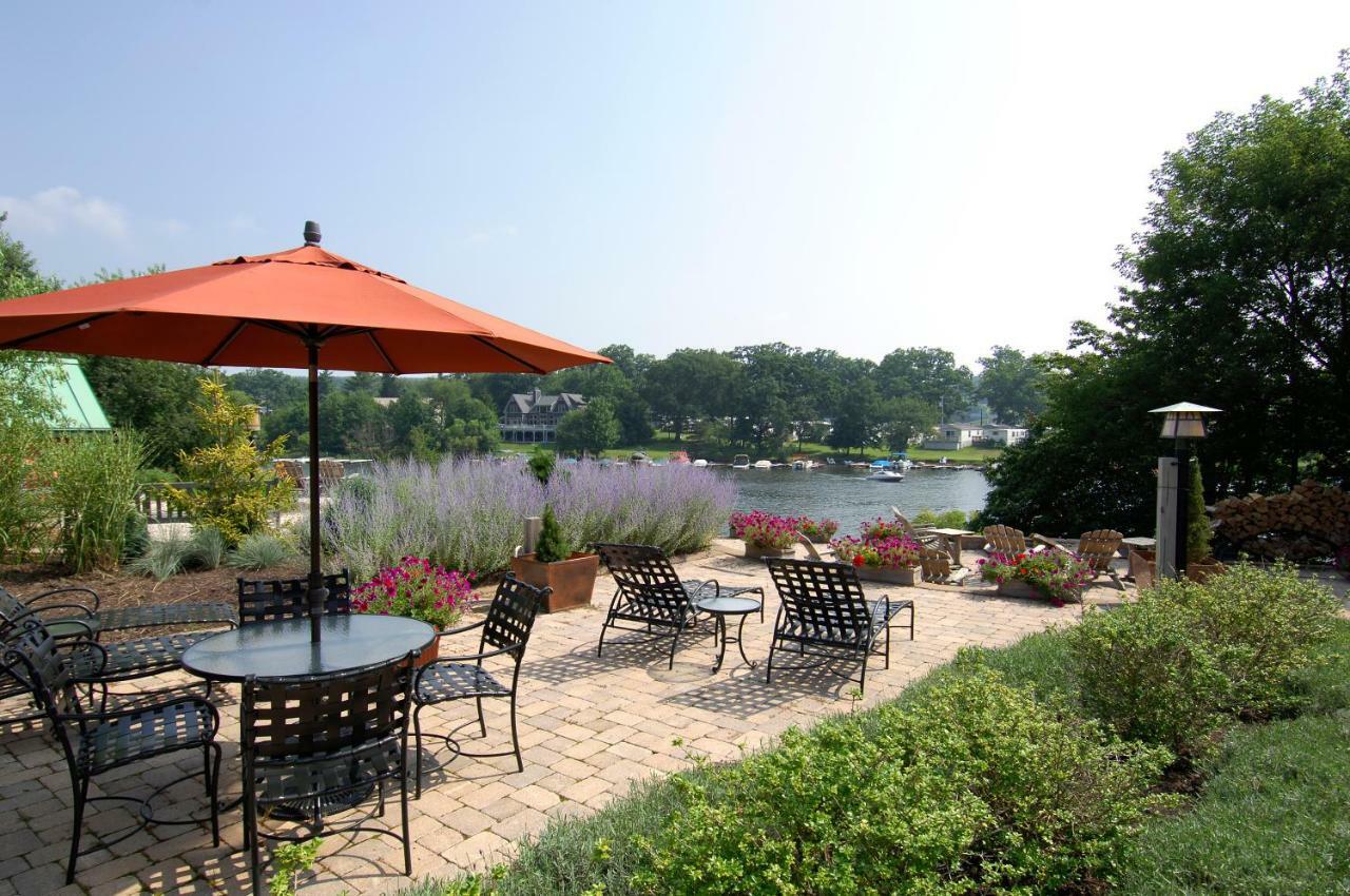 Lake Pointe Inn McHenry Extérieur photo