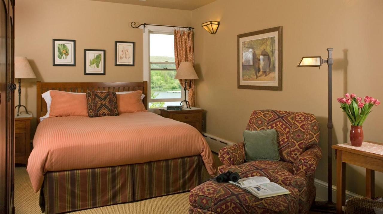 Lake Pointe Inn McHenry Extérieur photo