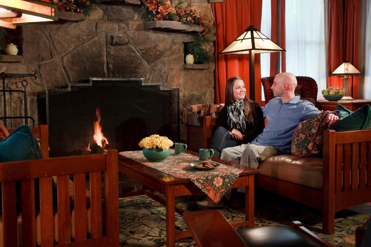 Lake Pointe Inn McHenry Extérieur photo