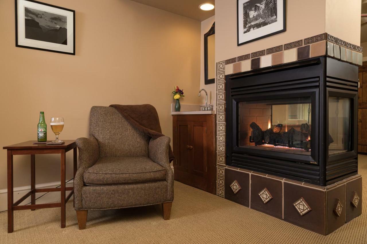 Lake Pointe Inn McHenry Extérieur photo