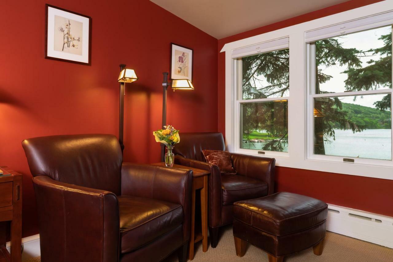 Lake Pointe Inn McHenry Extérieur photo