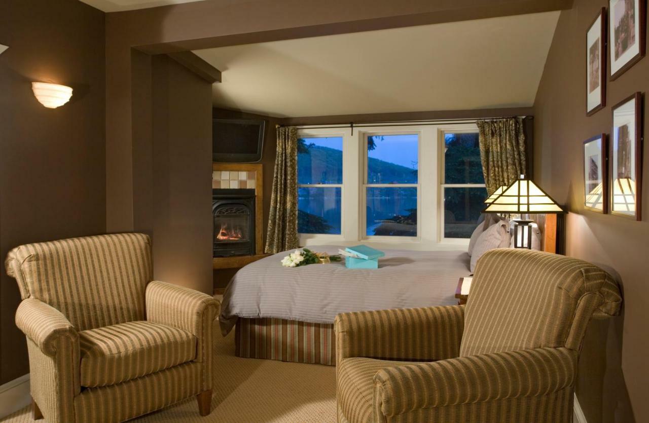 Lake Pointe Inn McHenry Extérieur photo