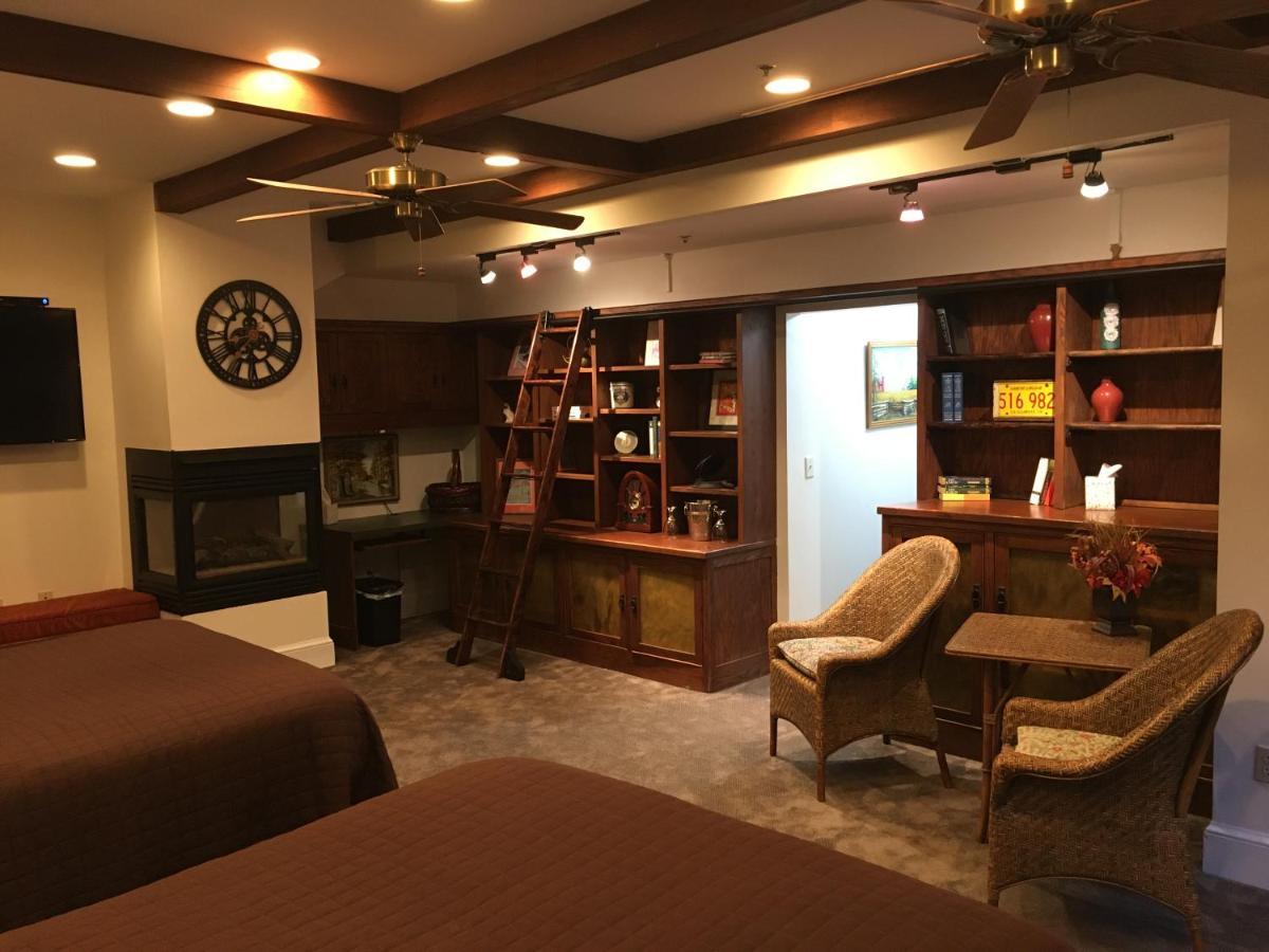 Lake Pointe Inn McHenry Extérieur photo